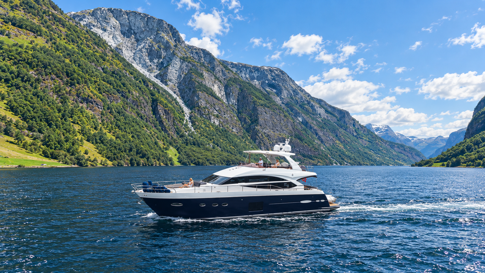 Mia private charter boat in Norway